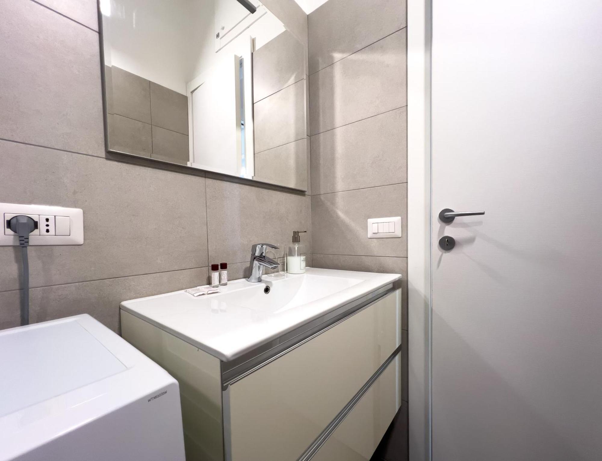 Citylife Comfort - Inside Luxury Neighborhood Apartment *
